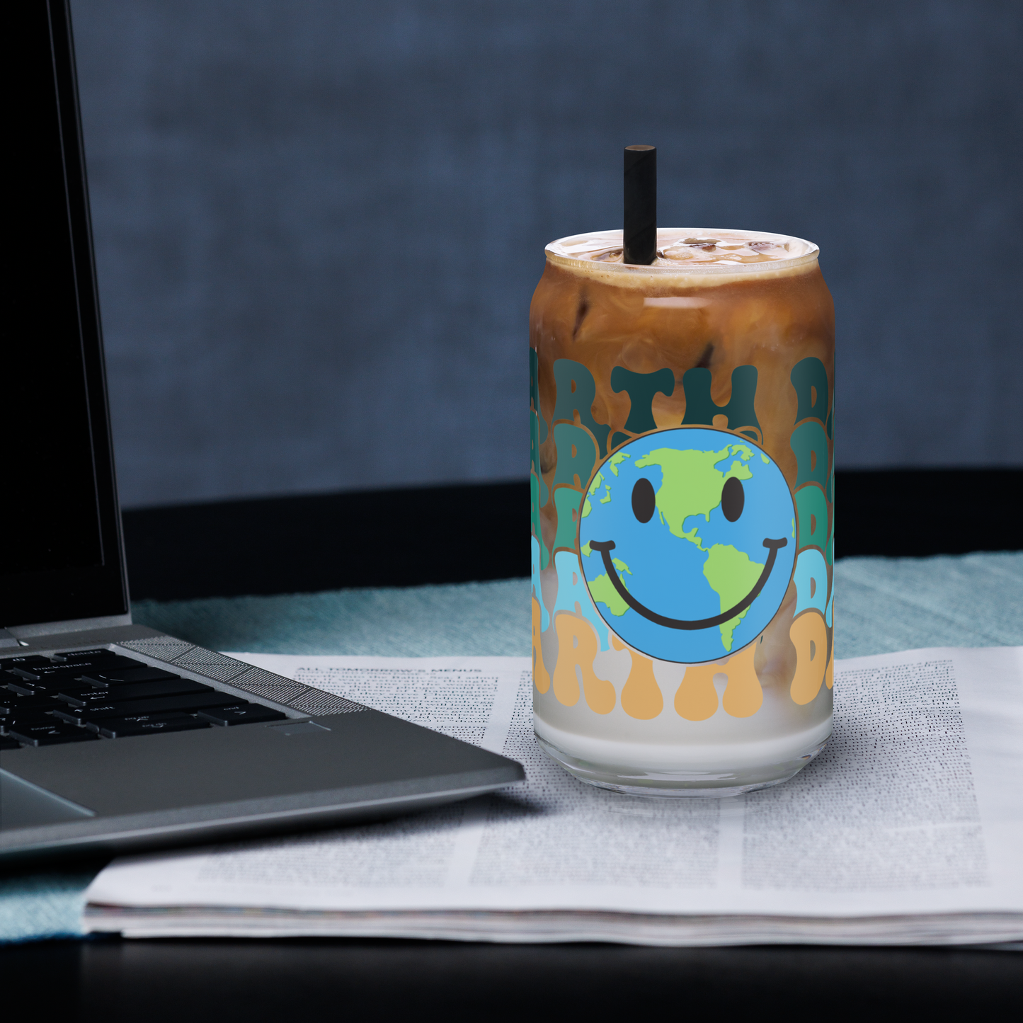 Smiling Earth Day Can-Shaped Glass